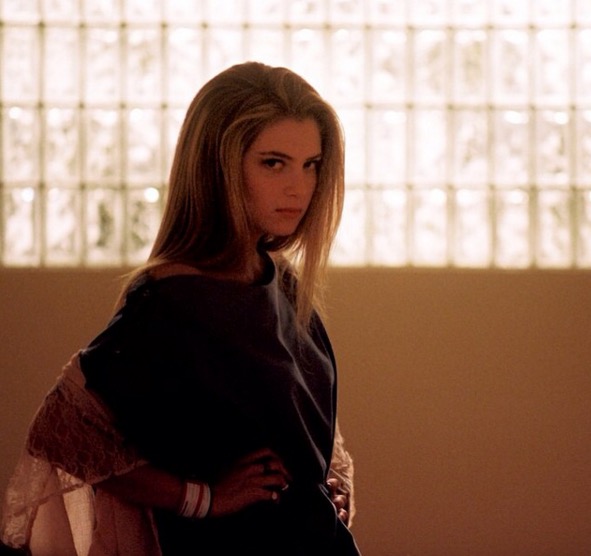 https://www.instagram.com/zoe_levin/